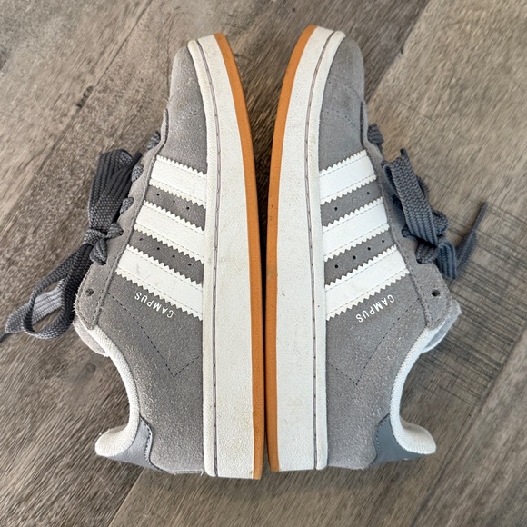 Adidas Classic Gray and White Campus Sneakers - Picture 8 of 10
